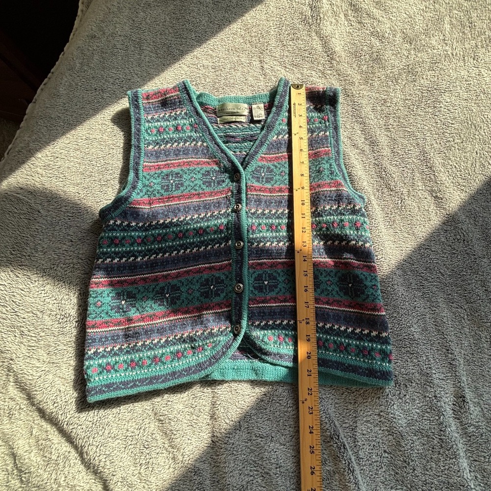 Vtg Northern Isles Sweater Vest L Hand Embroidered Floral Cottage Nordic 18860 - Picture 5 of 10